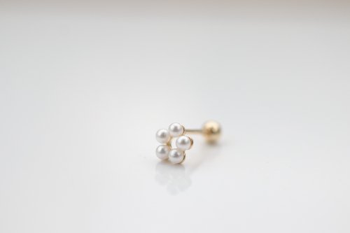 CHARIS GRACE 14K 梅花珍珠鎖珠耳環 (單個)耳骨 耳窩 不退色