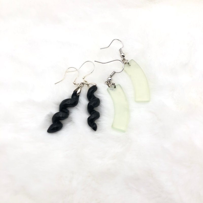 Benwan & Ququ-Xiu jade shape ice transparent earrings S925 Silver/can be changed to clip style/girlfriend style - Earrings & Clip-ons - Jade Multicolor