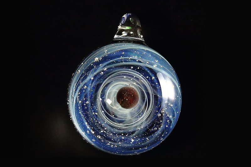 「螺旋宇宙」宇宙玻璃球 no.65 - 項鍊 - 玻璃 藍色