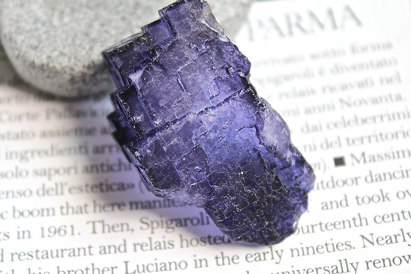 Stone planted SHIZAI ▲ purple fluorite ore (with stand) ▲ - Items for Display - Gemstone Purple