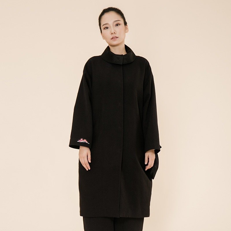 BUFU unisex oversized long coat  /silk Chinese-style bag  O170612 - เสื้อแจ็คเก็ต - ผ้าฝ้าย/ผ้าลินิน สีดำ