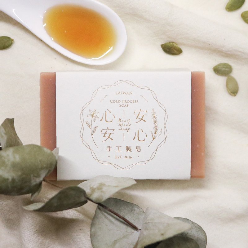 南瓜蜂蜜皂 / 快樂鼠尾草、玫瑰天竺葵 / 冷製精油手工皂 - 肥皂/手工皂 - 植物．花 