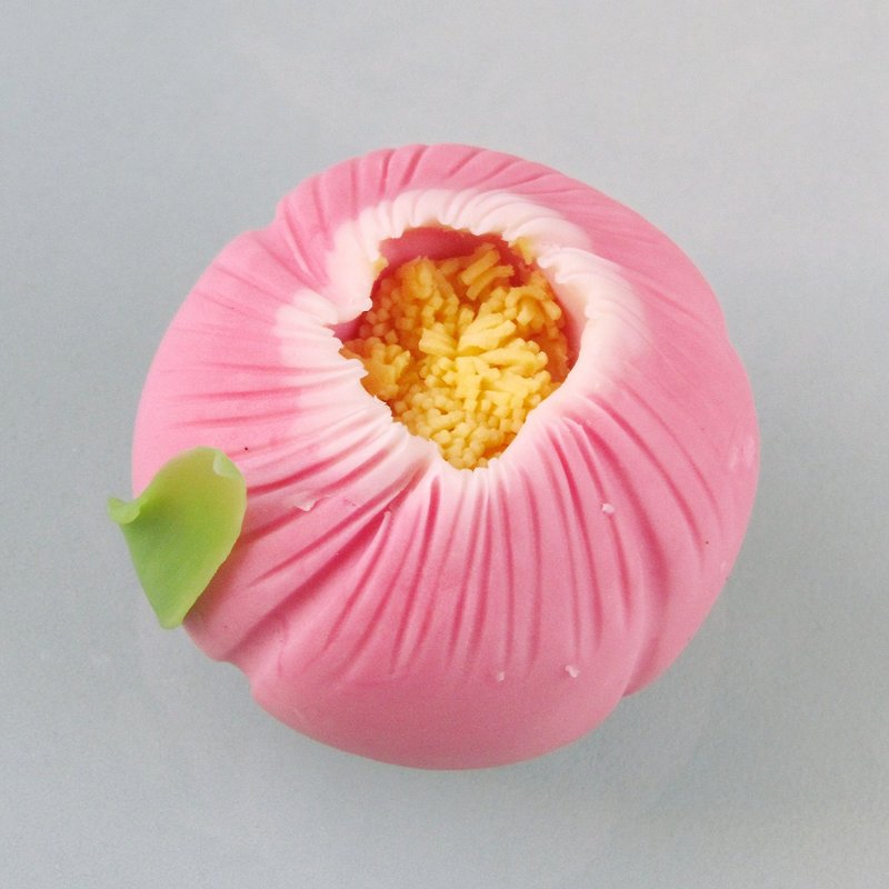 Mid-Autumn exclusive - pink fruit moon cake soap (single entry) - ครีมอาบน้ำ - พืช/ดอกไม้ สึชมพู