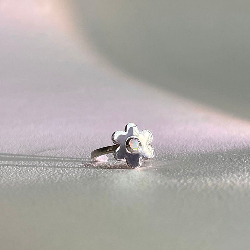 Daisy // Ring - General Rings - Sterling Silver Silver