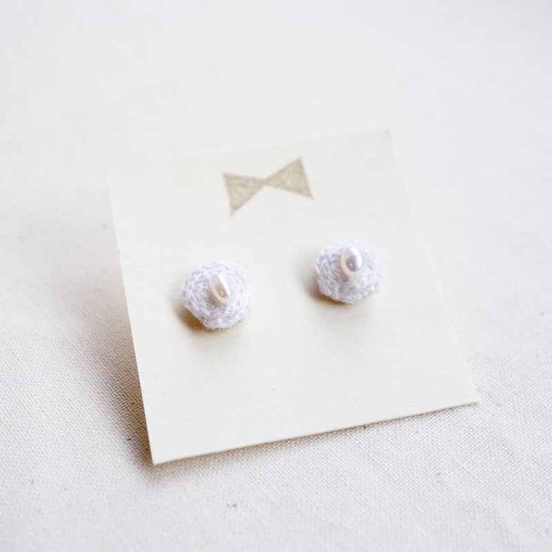 Single earrings j - Earrings & Clip-ons - Cotton & Hemp White