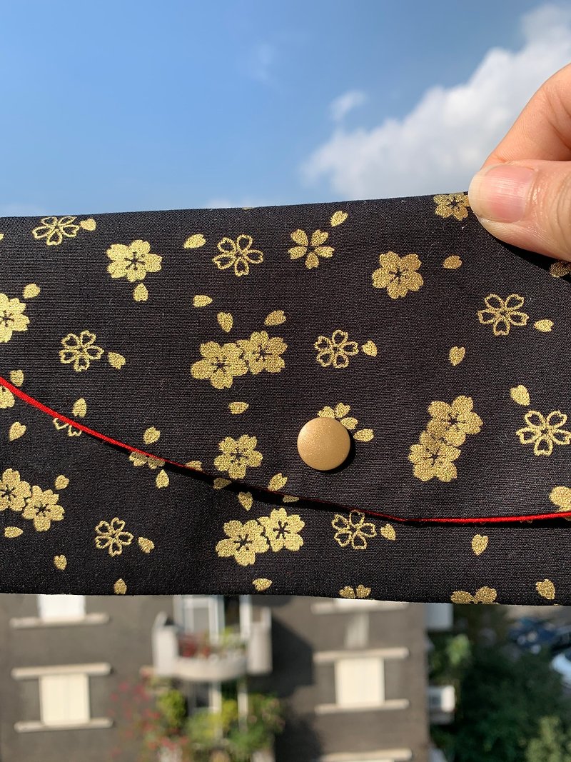Noble Welcome Bag-Wedding Gift Napkin Storage Bag Passbook On Black - กระเป๋าสตางค์ - ผ้าฝ้าย/ผ้าลินิน สีดำ