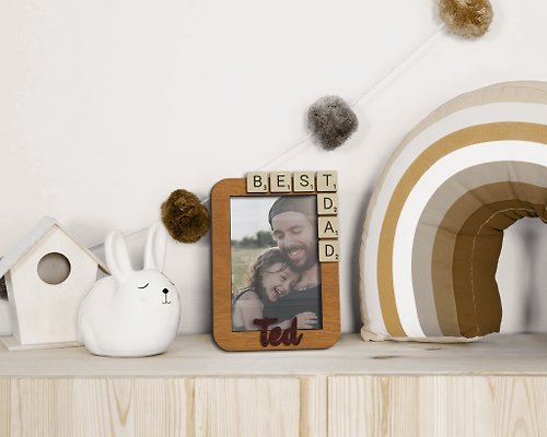 Mr.Carpenter Store Personalized best dad photo frame Picture frame decorated with scribble tiles