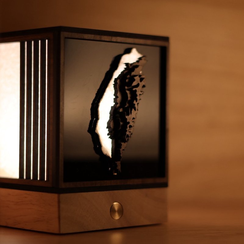 夜光島嶼Formosa/島嶼燈海/LED/USB/台灣小夜燈/禮贈品/伴手禮 - 燈具/燈飾 - 木頭 咖啡色