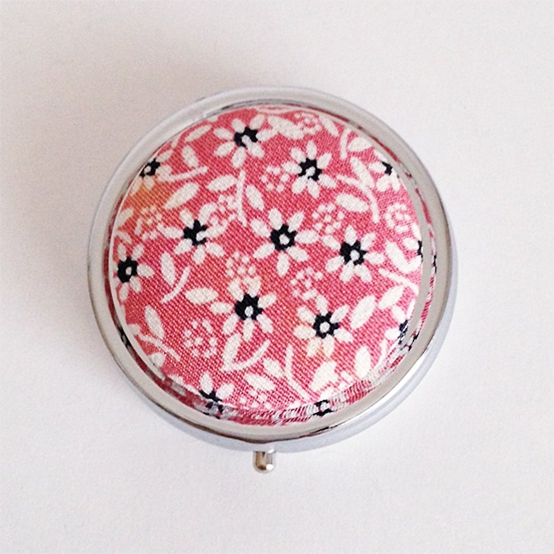 Pillbox with Japanese Traditional pattern, Kimono - อื่นๆ - โลหะ สึชมพู