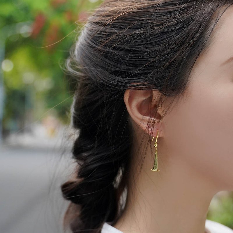 FOREST LETTER pendant flower series flower earrings S925 Silver - ต่างหู - เงินแท้ 