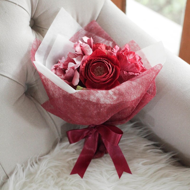 My Velvet Valentine - ช่อดอกไม้วันวาเลนไทน์ขนาดเล็ก - งานไม้/ไม้ไผ่/ตัดกระดาษ - กระดาษ สีแดง