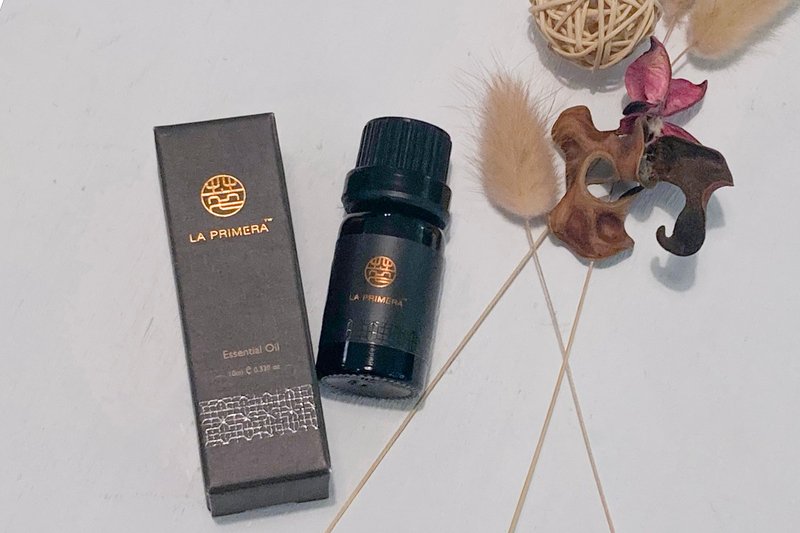 植萃香氛純感精油 10ml  _共11款 薰衣草 茶樹 天竺葵 薄荷 乳香 - 香氛/精油/擴香 - 精油 多色