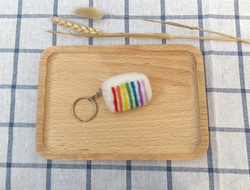 Needle Felt Rainbow Cake Keyring - Keychains - Wool Multicolor