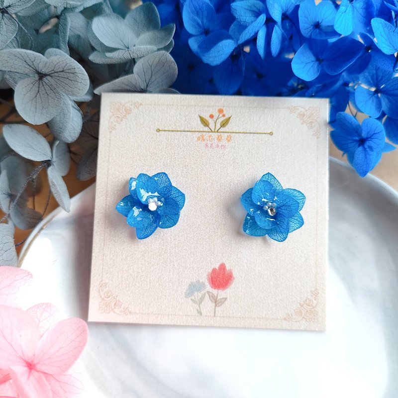 Warm core sunflower _ moonlight blue small hydrangea earrings / 925 sterling silver anti-allergic ear pins / handmade earrings - Earrings & Clip-ons - Sterling Silver Blue