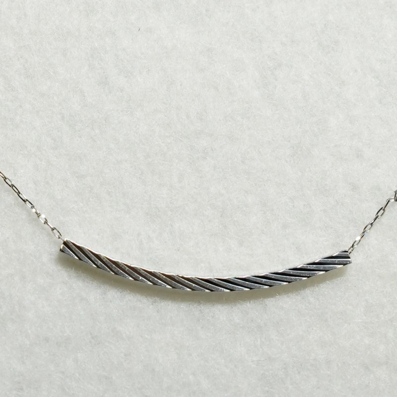 Pt Platinum Bar Necklace - 項鍊 - 其他金屬 銀色