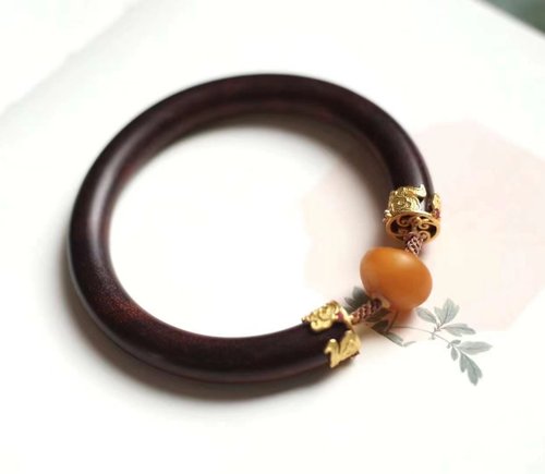 Angel's tears 天使之淚 Jewelry Design 天然原生小葉紫檀半鐲 純銀鑲嵌蜜蠟平安扣 ME
