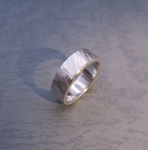 Under Wings Metal 羽下金工 刻痕 純銀鍛敲戒指 - 寬6.5mm - 可免費修改戒圍一次