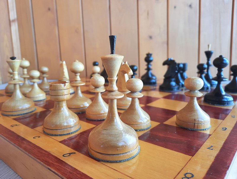 Valdai Soviet chess set best condition vintage Russian chess 1960s (8cm king) - 桌遊/卡牌 - 木頭 