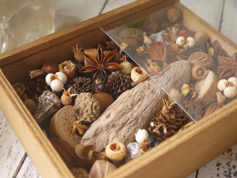 Fruit. Box. Harvest fruit color series. Dried flowers. Everlasting flowers. Valentine's Day. Birthday gift (wooden box type) - Dried Flowers & Bouquets - Plants & Flowers Brown