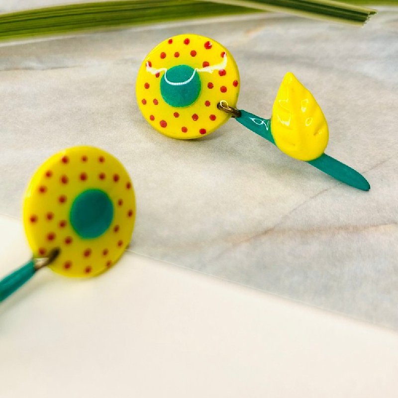 Flower Series-Sunflower _ Earrings - Earrings & Clip-ons - Clay Yellow