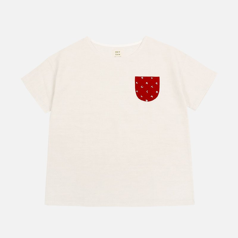 [HEYSUN] Taiwanese phonetic / pocket stitching cotton shirt - Women's Tops - Cotton & Hemp White