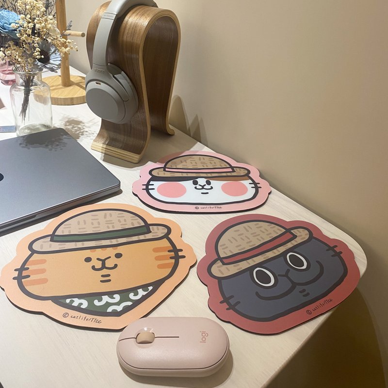 Cat-shaped mouse pad-picnic style - อื่นๆ - วัสดุอื่นๆ 