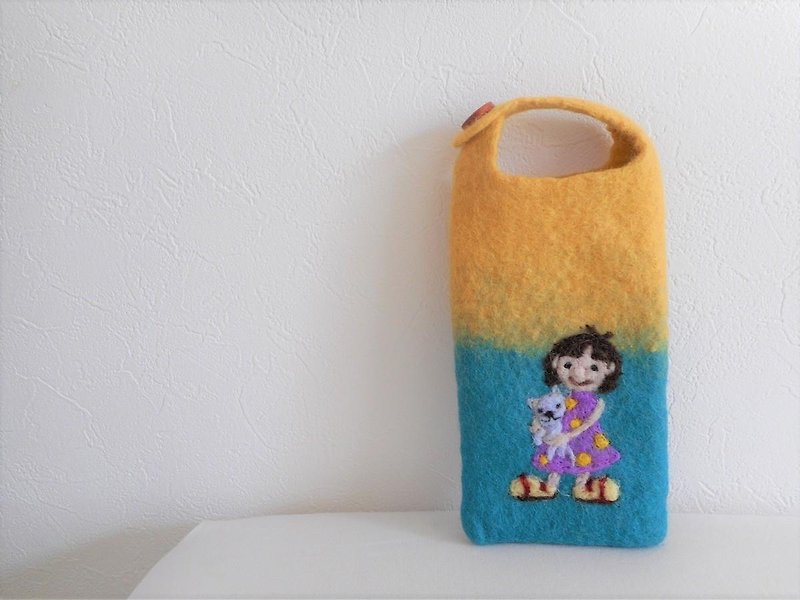 Girls and cat cases - Other - Wool Yellow