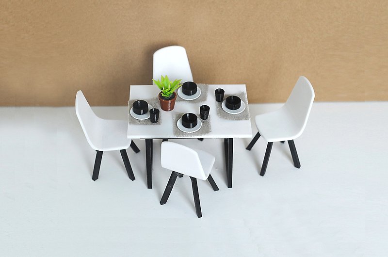 プラスチック 人形・フィギュア ホワイト - ミニチュアドールハウス人形用椅子付きダイニングテーブル1/12スケール