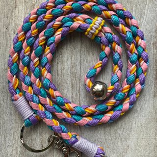 How to make a paracord lead rope!