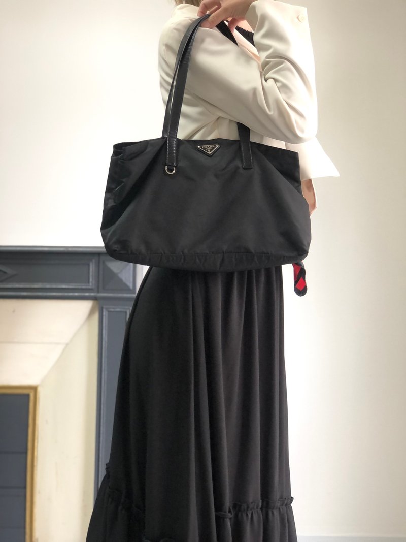【 日本直送　名牌中古包 】PRADA プラダ トートバッグ ブラック トライアングルロゴ ナイロン レザー vintage ヴィンテージ xp2biu - 手提包/手提袋 - 尼龍 黑色