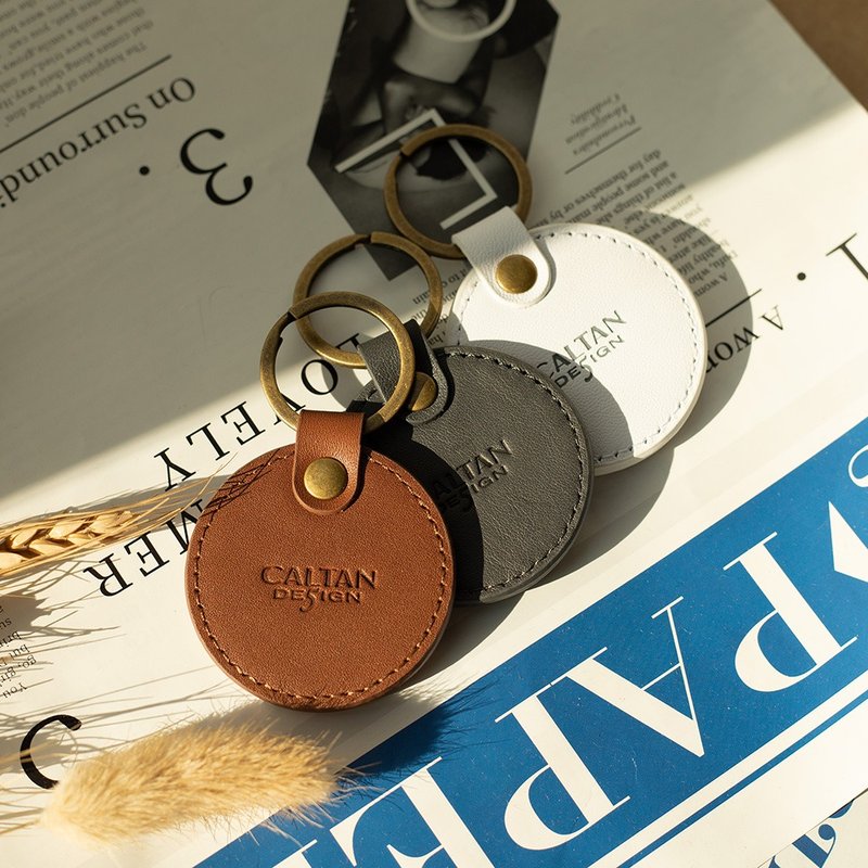 [24hr fast shipping] Genuine leather small round keychain in three colors 912089 - ที่ห้อยกุญแจ - หนังแท้ สีกากี