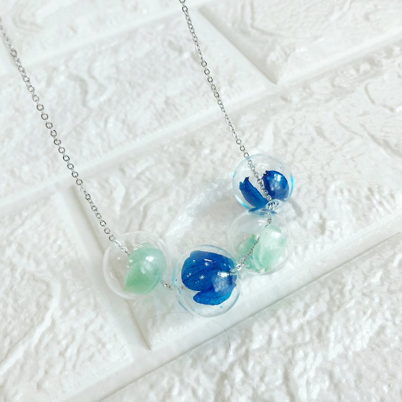 Mint Pastel Green Navy Blue Necklace Bridesmaid gift wedding  Glass Ball Flower - สร้อยติดคอ - แก้ว สีน้ำเงิน