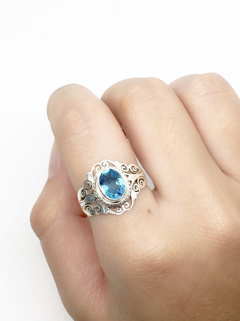 藍托帕石blue topaz 925純銀雕花戒指 尼泊爾手工鑲嵌製作(款式1) - 戒指 - 寶石 藍色