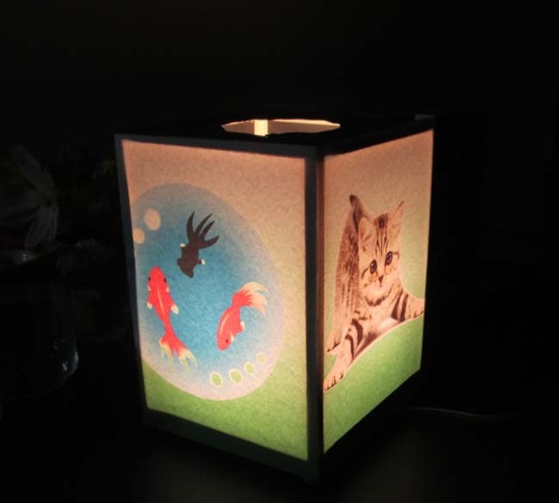 «Kitten and goldfish dream lamp hunting »4-91-healing and peace of light stand-Masugata - Items for Display - Paper Yellow