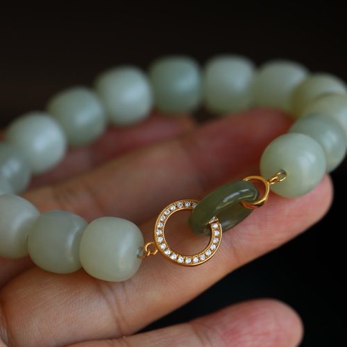 Angel's tears 天使之淚 Jewelry Design 天然和田玉 /和闐玉-且末藍 純銀鑲嵌和田玉平安扣設計單圈手串S