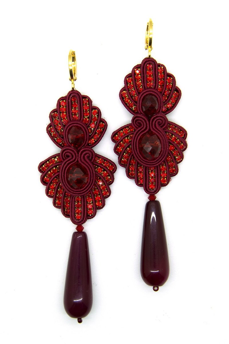 Earrings Long Dangle earrings with crystals and agate in dark red color - ต่างหู - วัสดุอื่นๆ สีแดง