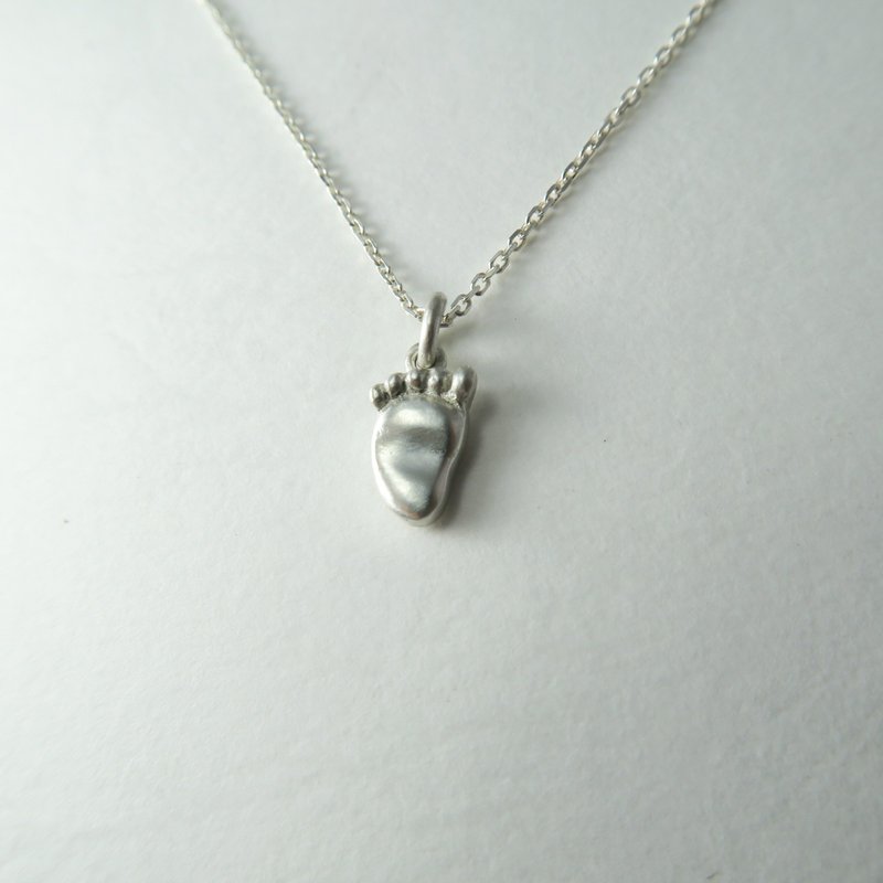 Mini Feet ㄚ-Sterling Silver Necklace - Necklaces - Sterling Silver Silver