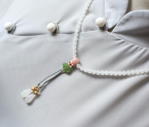 Angel's tears 天使之淚 Jewelry Design 天然和田玉/和闐玉 原礦白玉 珊瑚蓮花白玉玉蘭設計多圈手串手持s