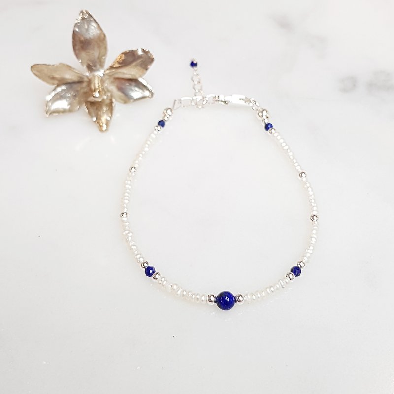 Small pearl series ~ natural pearl / lapis lazuli sterling silver bracelet - Bracelets - Gemstone Blue