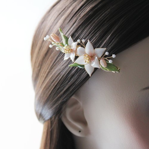 【Silk Hana】No.28 百合の花のかんざし Silk Hana】No.28 百合の花のかんざし（かんざし 簪 花しおり