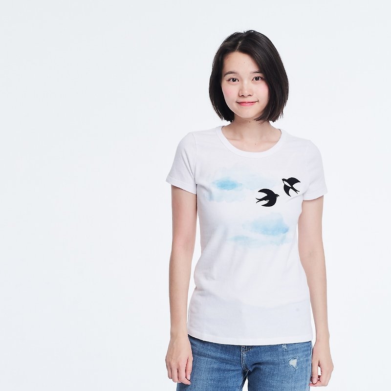 Flying swallow peach cotton T-shirt Women - เสื้อยืดผู้หญิง - ผ้าฝ้าย/ผ้าลินิน ขาว