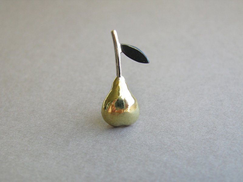 small brooch for woman cute pear fruit pin, brass pin, small brooch pin - Brooches - Copper & Brass Gold