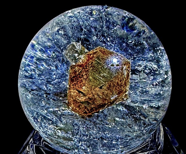 珍しいレインボーライトクリスタルイエローガムフラワー