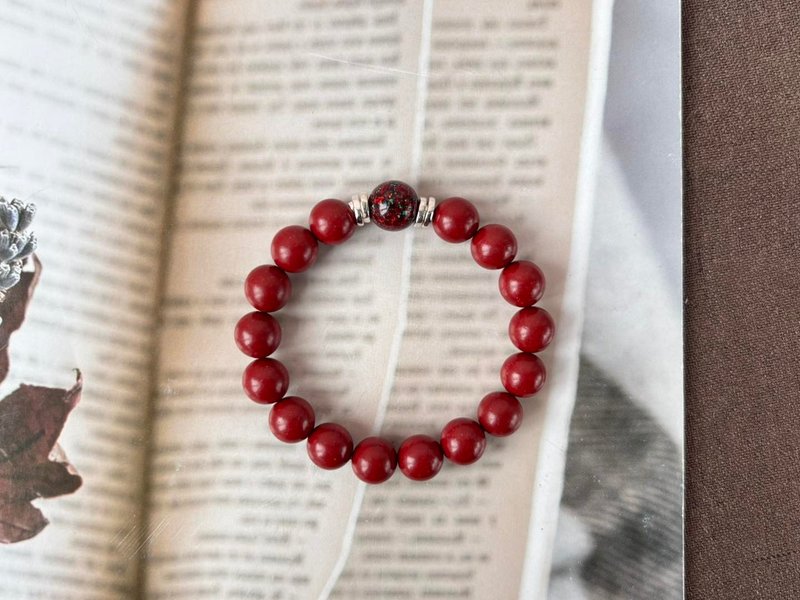 花蕊夫人合香珠手串 - 手鍊/手環 - 玉石 紅色