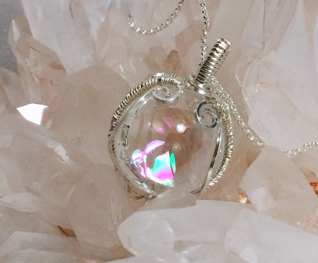 Crystal Ball Pendant | vlr.eng.br