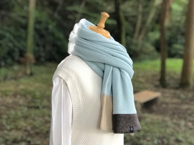 Pinkoi Proxy Purchase - Wrap yourself in warmth. Pure cashmere fluffy scarf [KUMI-IRO] Baby blue/beige/heather Brown - Scarves - Cotton & Hemp 