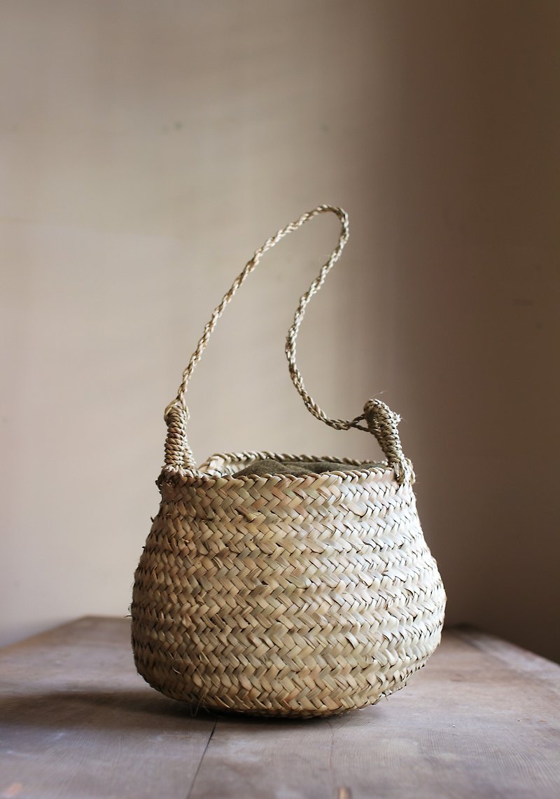 OMAKE 椰子葉編織阿拉法籃 - 側背包/斜孭袋 - 植物．花 卡其色