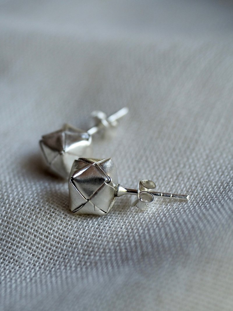 Handmade woven cube Silver Stud Earring (E0130) - Earrings & Clip-ons - Silver Silver