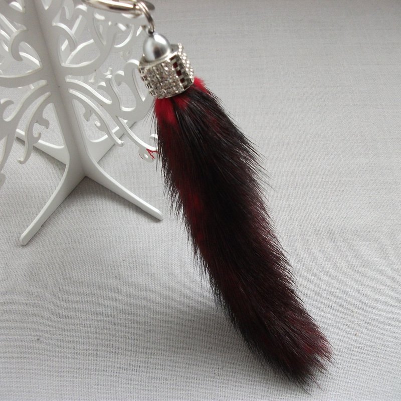 Red and black mink keychain - 鑰匙圈/鑰匙包 - 真皮 紅色