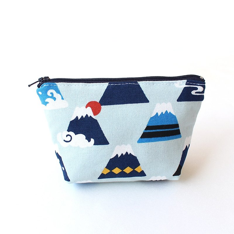 富士山-淺藍色款收納包 / 雜物包 零錢包 衛生棉袋 - 化妝袋/收納袋 - 棉．麻 藍色